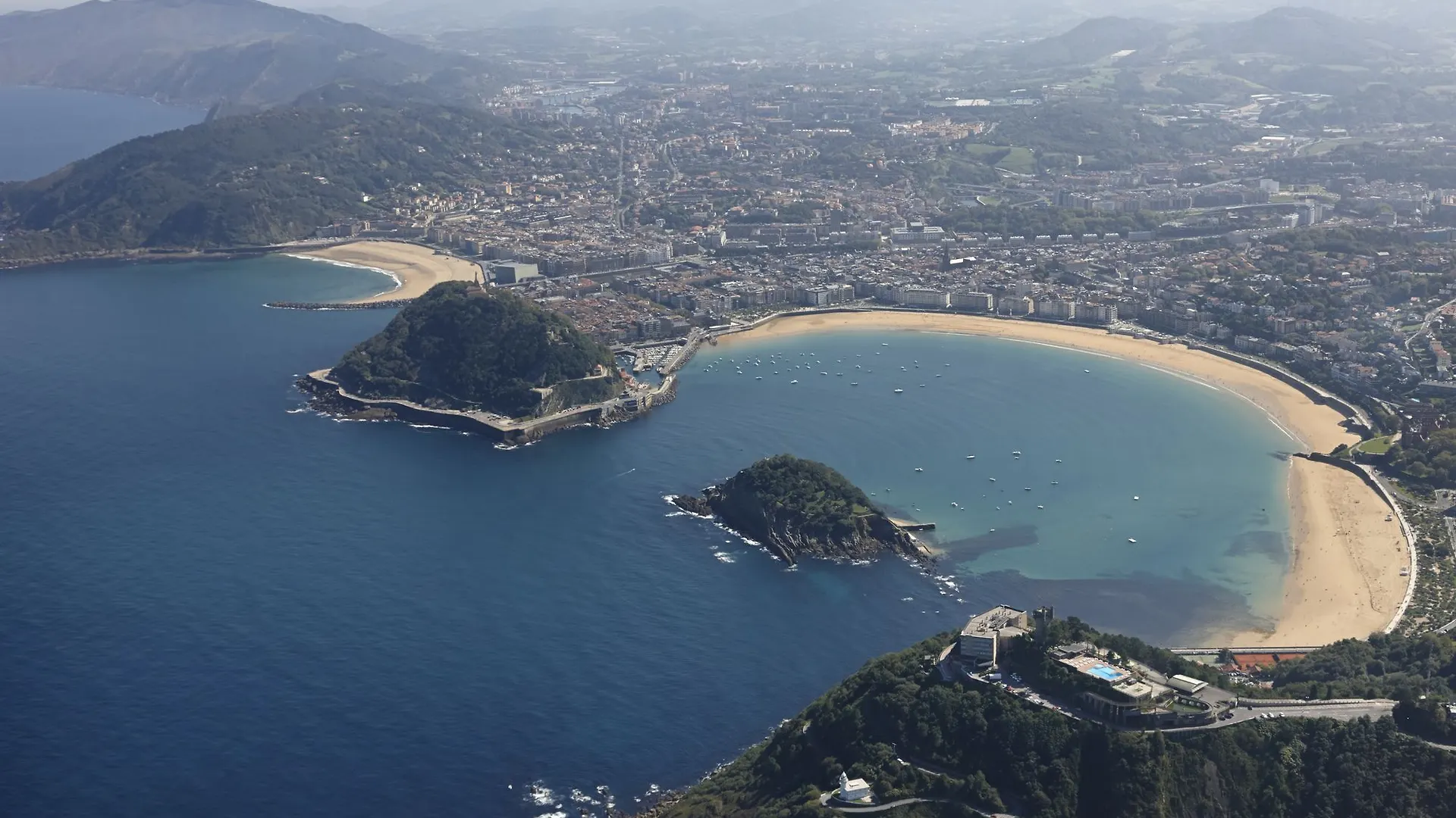 Easo Suite 1 Apartment By Feelfree Rentals San Sebastian Spain